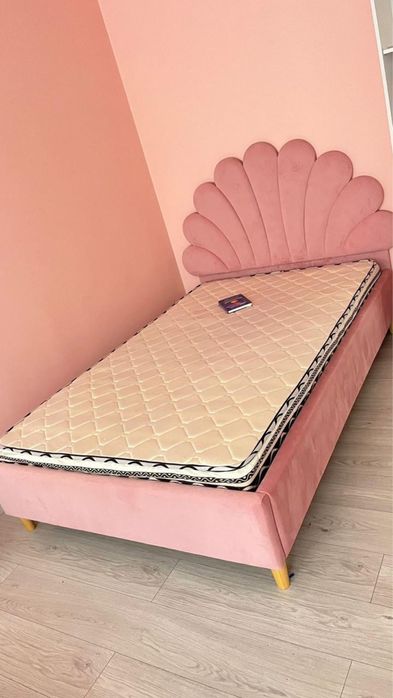 Продам кровать