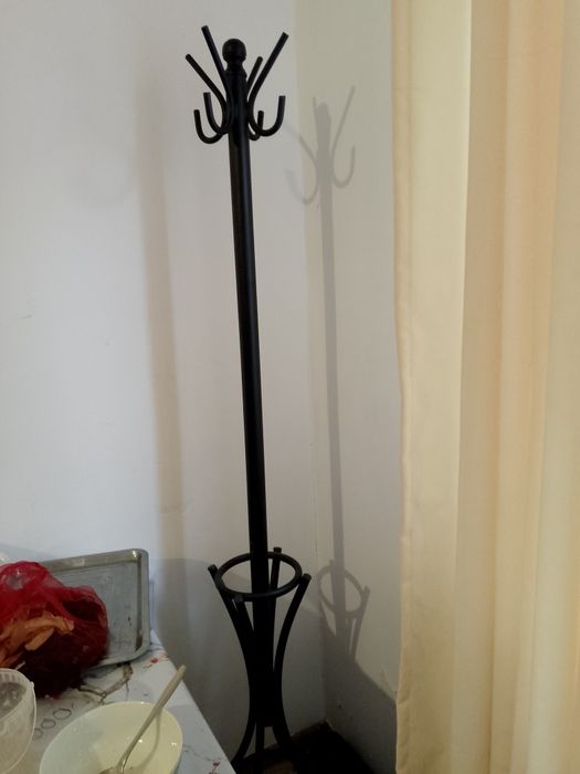 Вешалка для школников и офисным