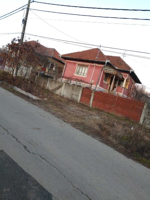 Vand casa in Balesti la doar 9km de Targu Jiu
