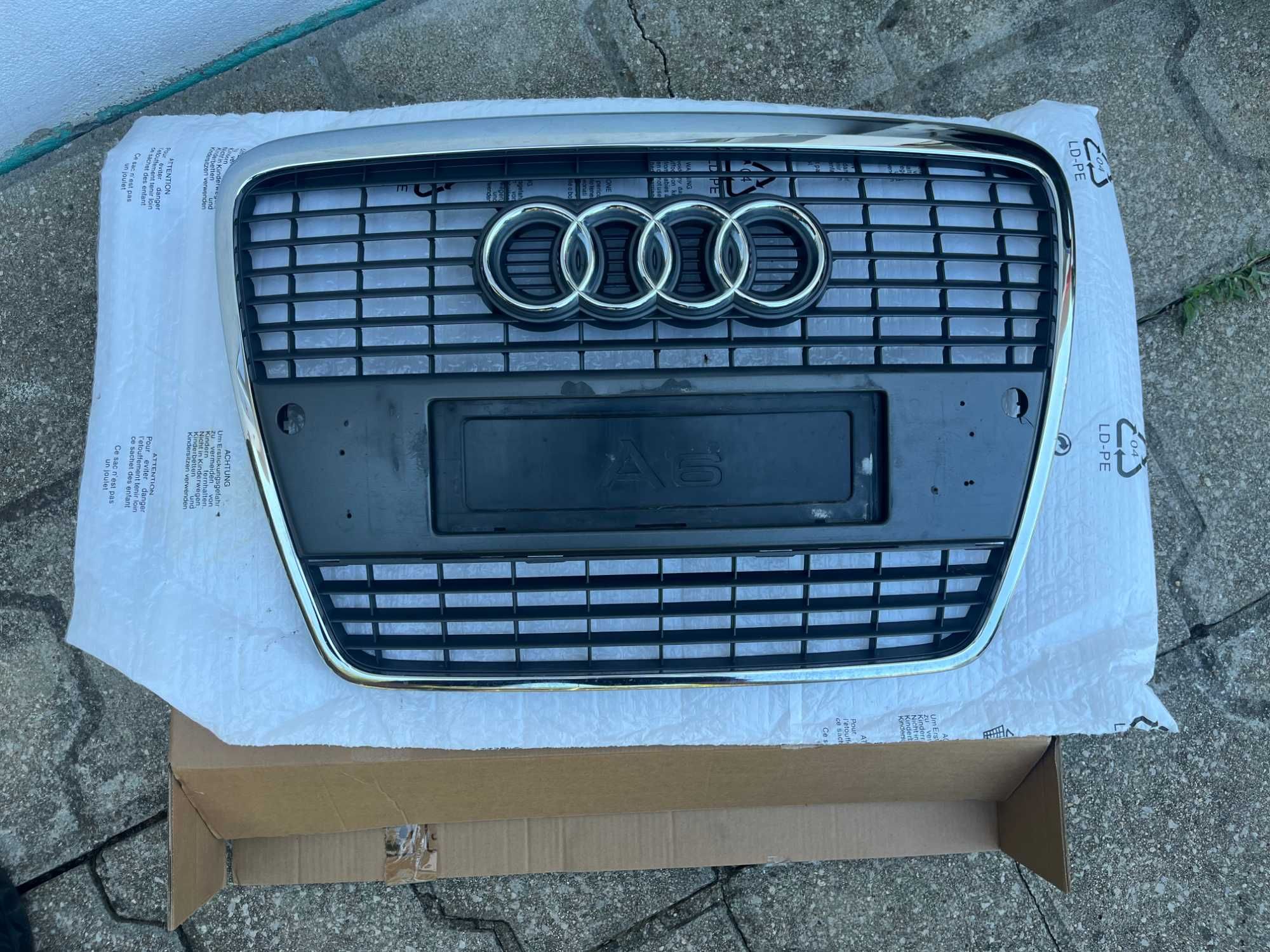 Централна решетка за Ауди А6 Audi A6 4F 4ф C6