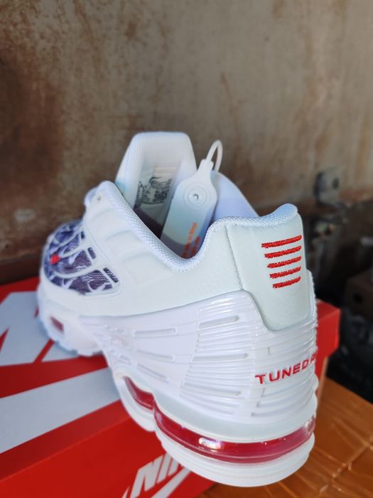 Nike AIR Max plus 3 .,