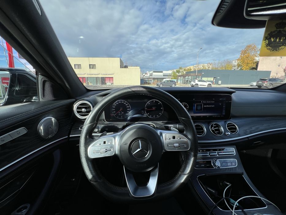 Mercedes-Benz. E-class 194 cp AMG Panoramic