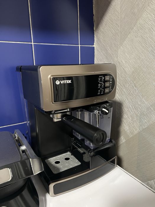 Кофеварка рожковая Vitek