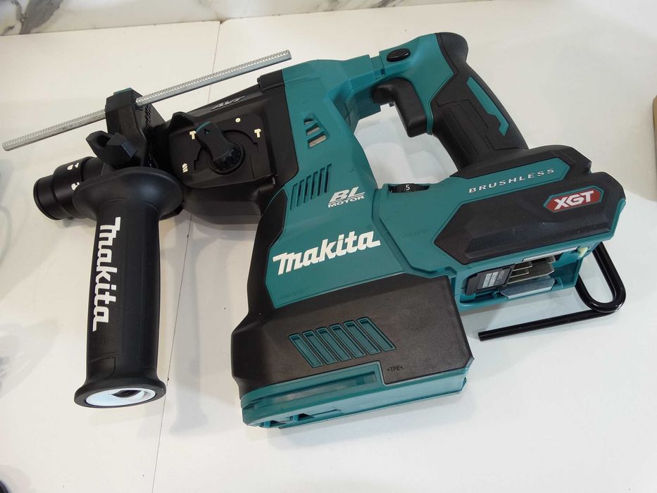 НОВО - Makita HR 004G / 40 V / XGT - Перфоратор