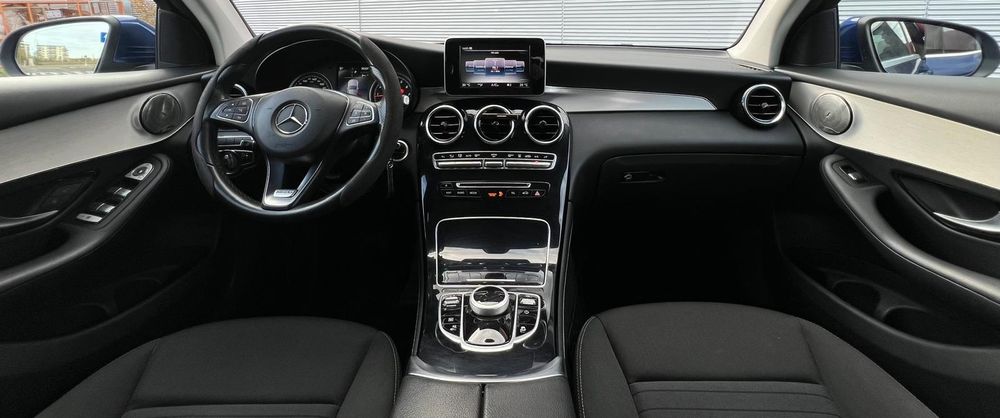 Vand Mercedes Benz GLC 350e 4Matic Plug-In Hibrid2017 Impecabil urgent