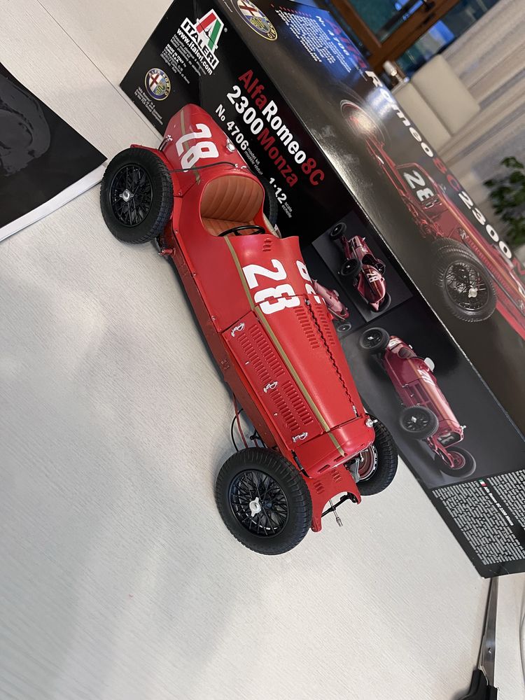 Сглобяем макет Alfa Romeo 8C 2300 Monza 1:12