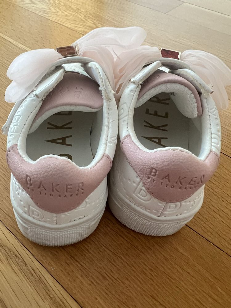 Обувки Ted Baker 21,5