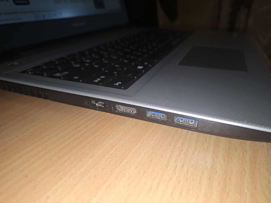 Medion Akoya – i5-7200U, 8GB DDR4, 120GB SSD + 1TB HDD