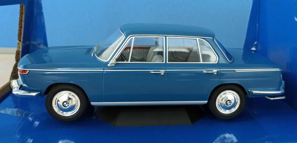 Macheta BMW 2000 Tilux (type 121) 1966 albastru - MCG 1/18