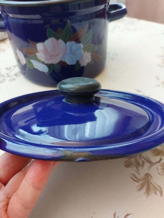 Тенджера емайлирана.