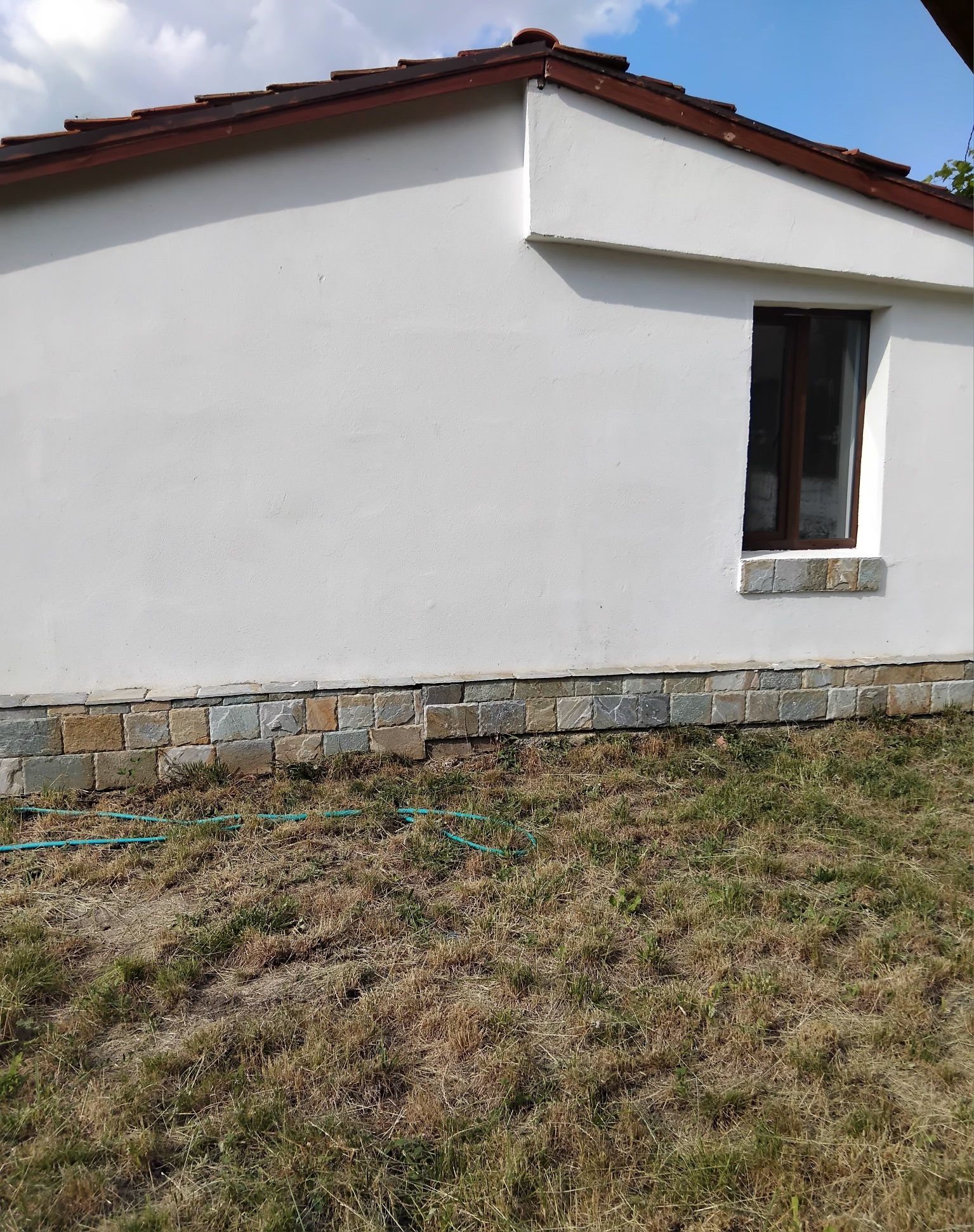 Продава къща в с.Сапарево общ.Сапарева баня.