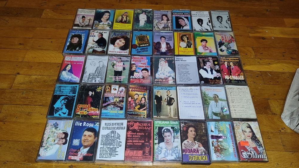 Casete audio muzica ușoară și de petrecere