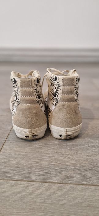 Vând Adidași Vans high