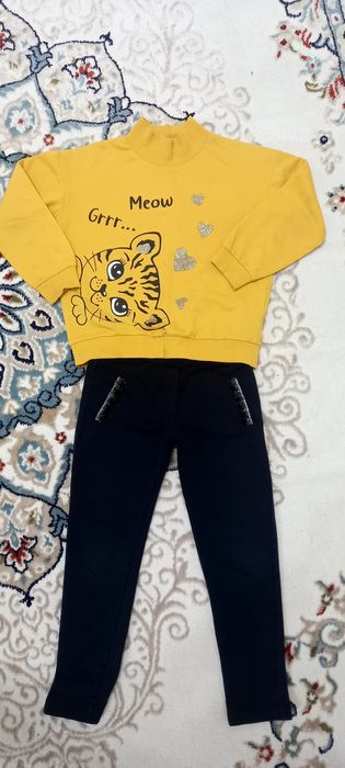 Детская кофточка с брюками