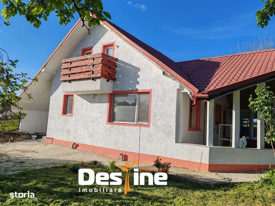 Casa cu 5 camere 196 mp la asfalt cu 1200 mp gradina livada - Horlesti