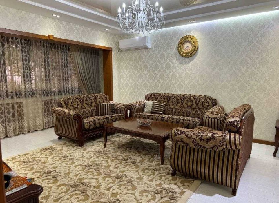 Продаётся 5-комнатная квартира по улице Буюк Ипак Йули чайхана Салом)