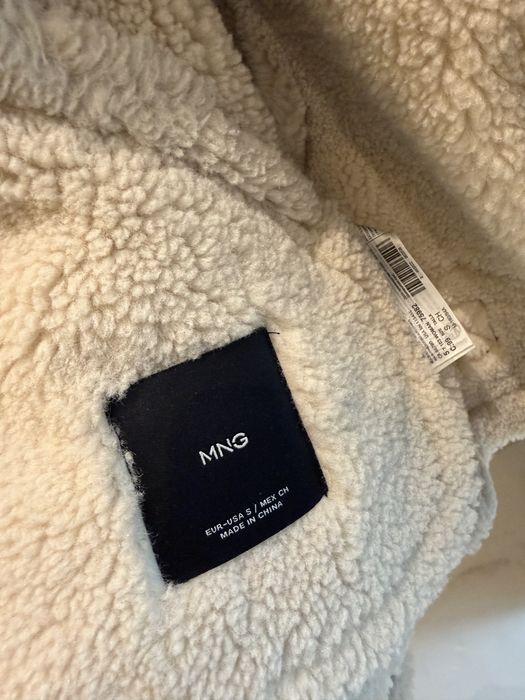 Късо зимно яке Mango