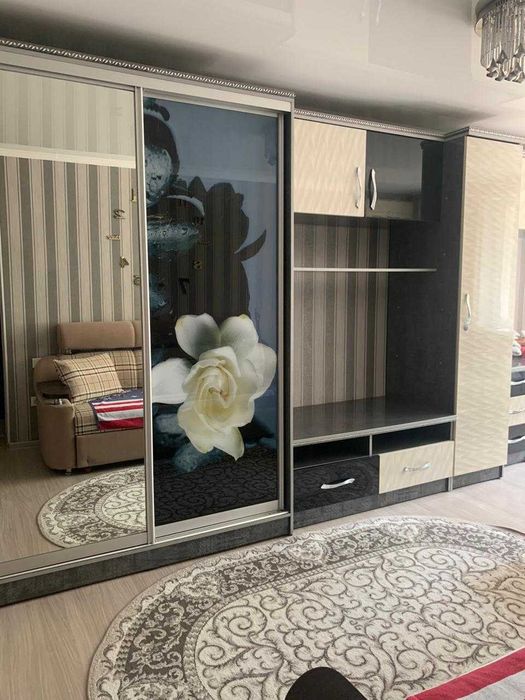 Сдаю 1 комнатную квартиру 1 мкр. 3 дом. В отличном состоянии.