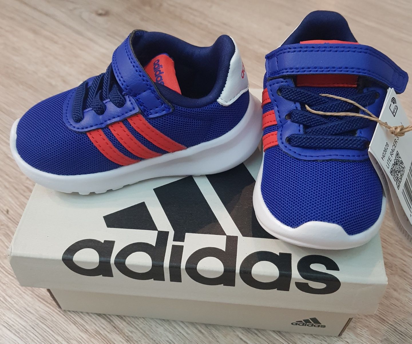 Бебешки обувки ADIDAS