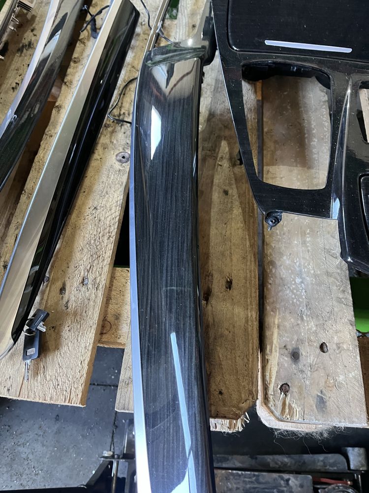 Интериорни лайстни бмв 5 ф10/11 ( interiorni laistni bmw f10/11 )