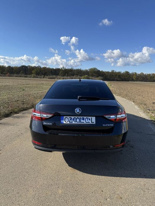 Skoda Superb 1.6 TDI DSG 2018 - Full option / Navi mare / trapa