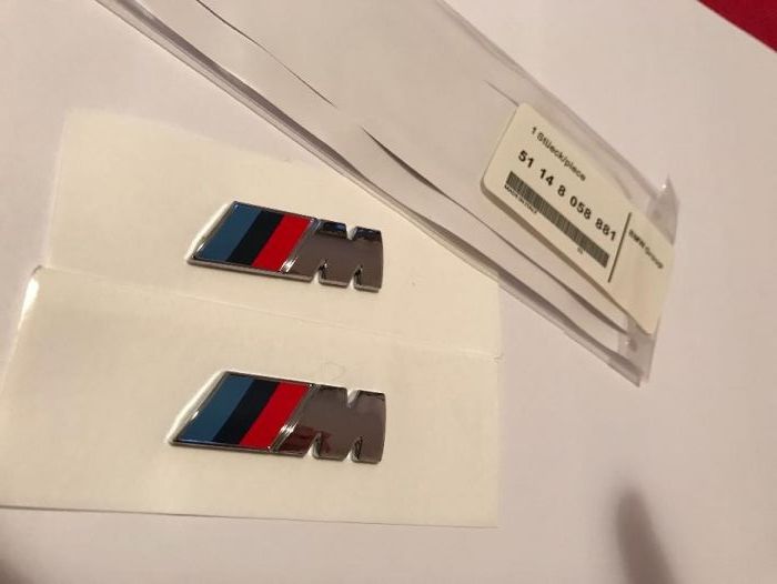 Set Emblema BMW M5 aripi/spate abs originale crom