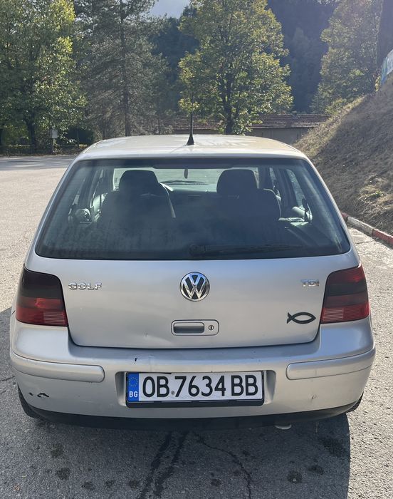 Продавам VW GOLF