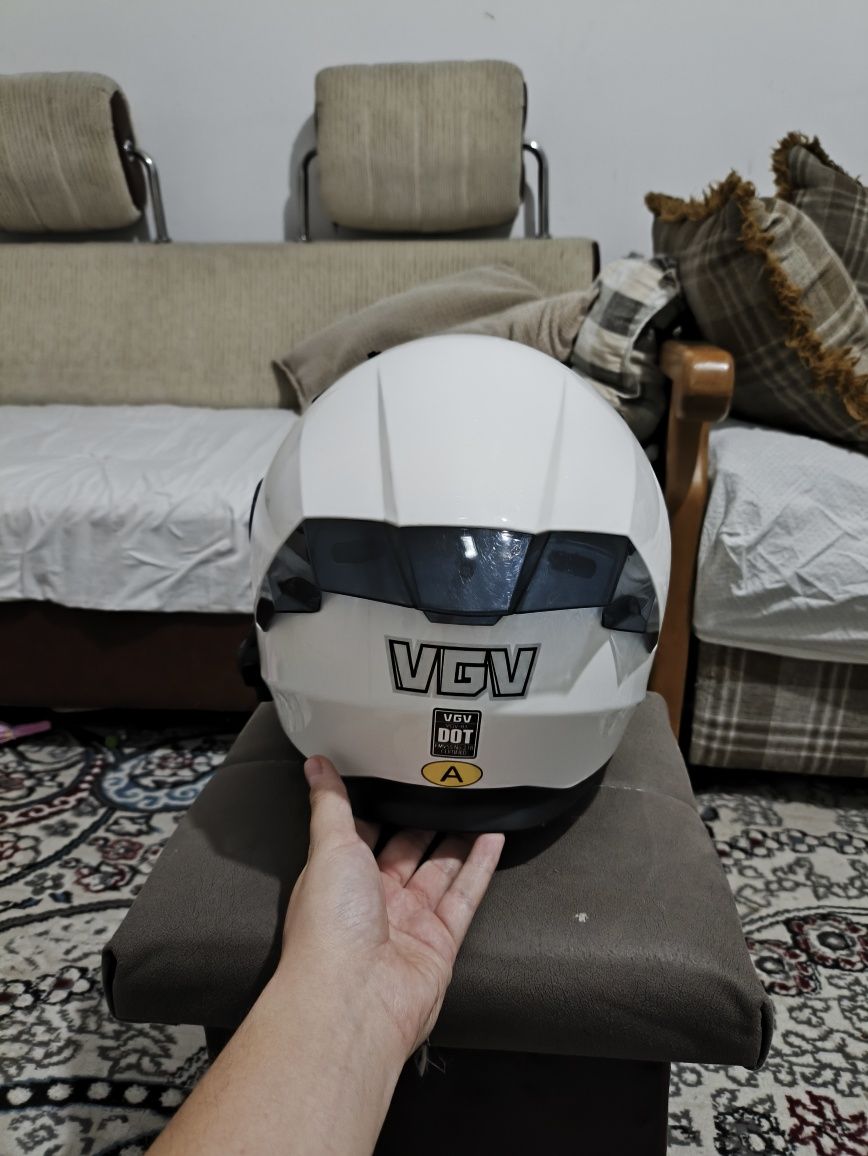 Мотошлем vgv dot