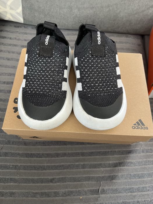 Детски Adidas bubblecomfy