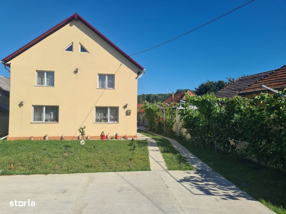 Casa 4 camere, 2100 mp teren, Caiuti, Bacau