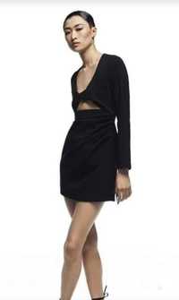 Черна рокля на Zara