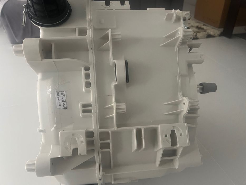 Vând cuva completă mașina de spălat BEKO B5WFU78418WB