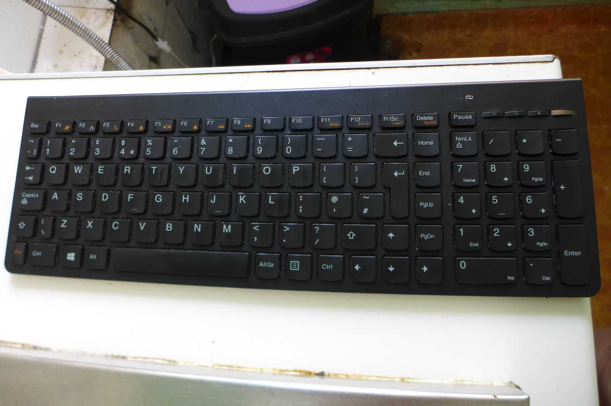 Lenovo SK-8861 Tastatura + Mouse + Receivere USB (fara fir)