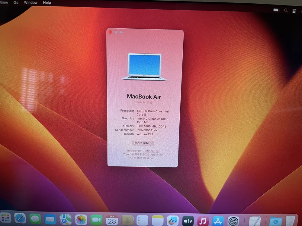 MacBook Air i5 8GB 256GB 73 cicluri Mac Os si Windows