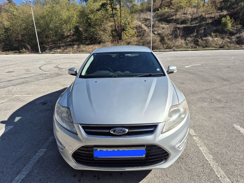 Ford Mondeo 2012год