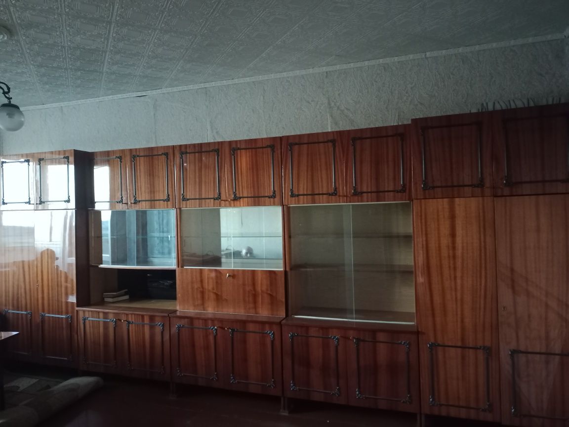Продам советскую стенку