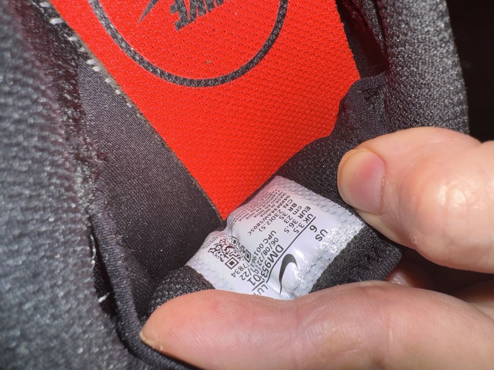 Дамски маратонки Nike Air Max SYSTM 36.5
