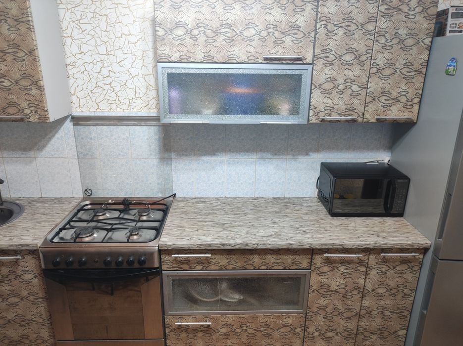 Продам кухонный гарнитур