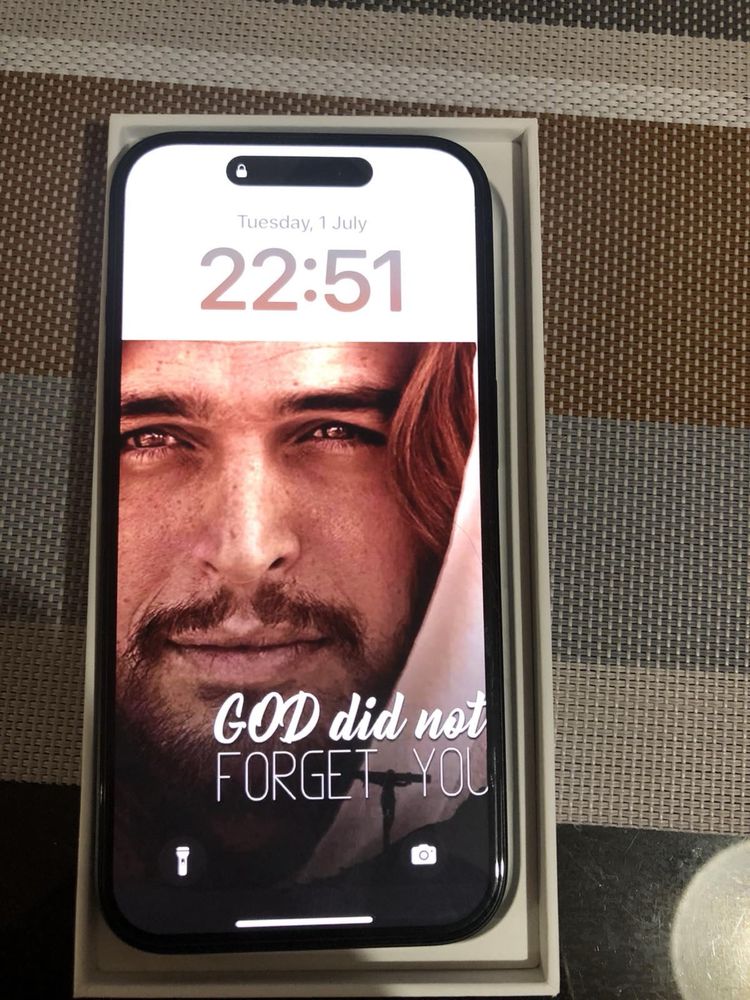 Продавам Iphone 16 с Гаранция!