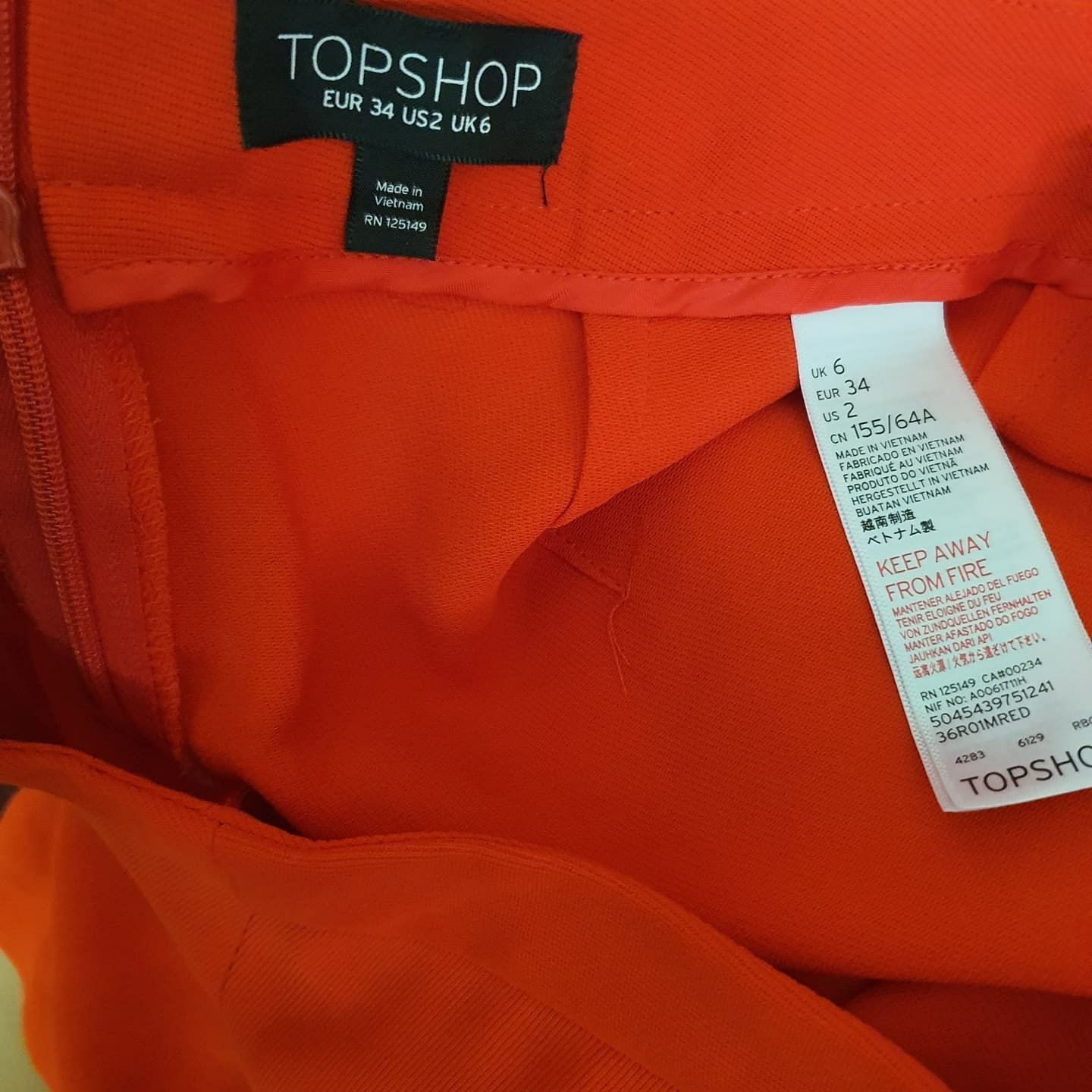 Pantaloni Topshop ( stil zara,mango) cullotes roșii cu crapatura