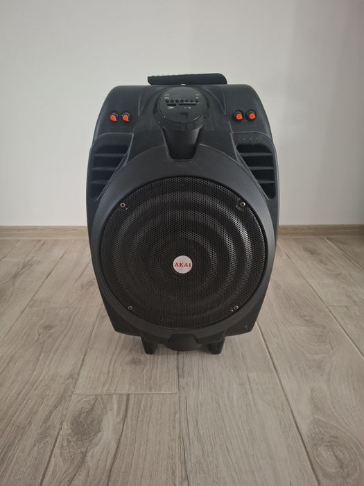 De vanzare boxa Akai X10