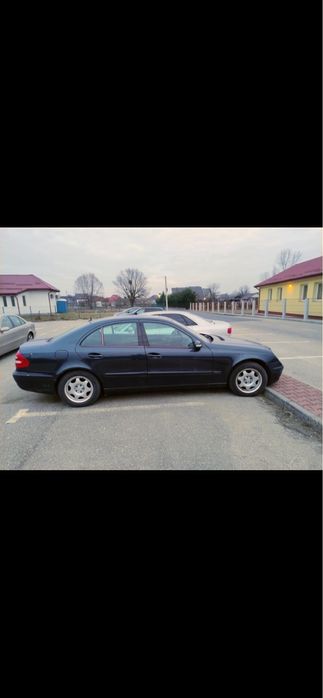 Mercedes-Benz E220