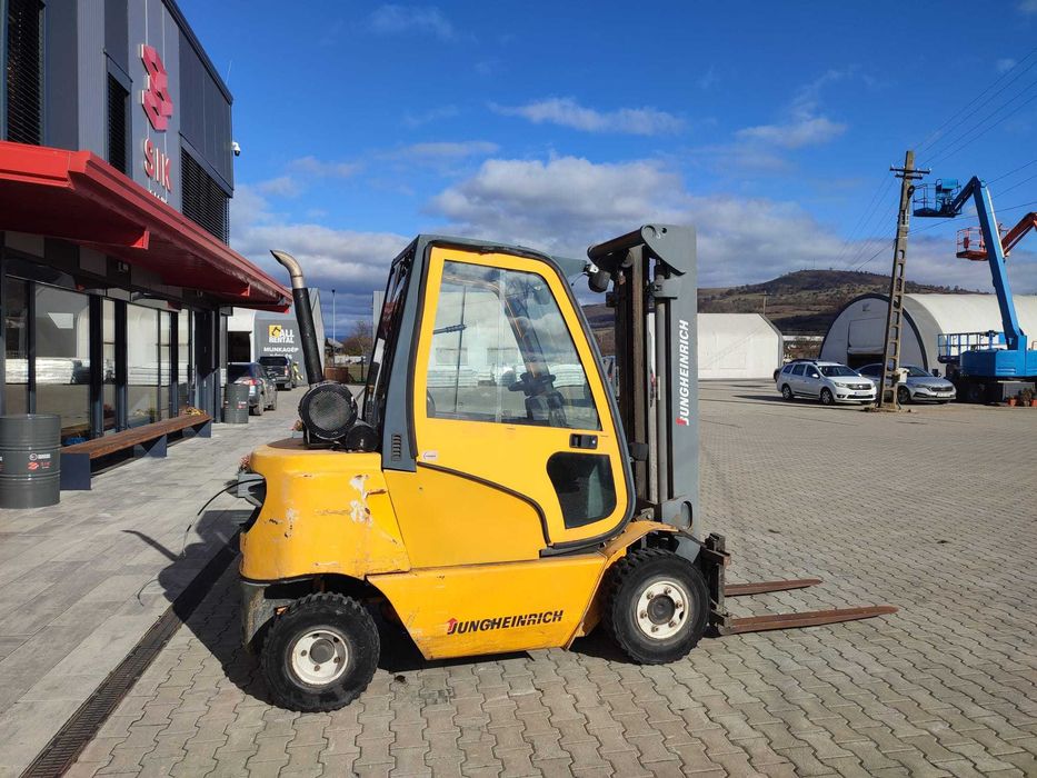 Motostivuitor Dizel Jungheinrich DFG425s 2,5 Tone