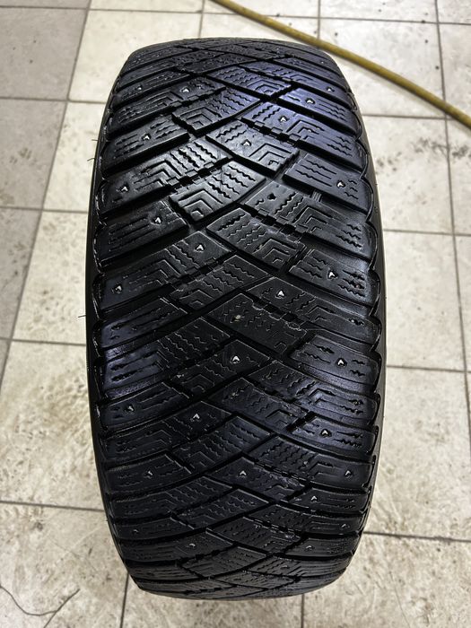 215/55/R17 GOOD YEAR ultragtip