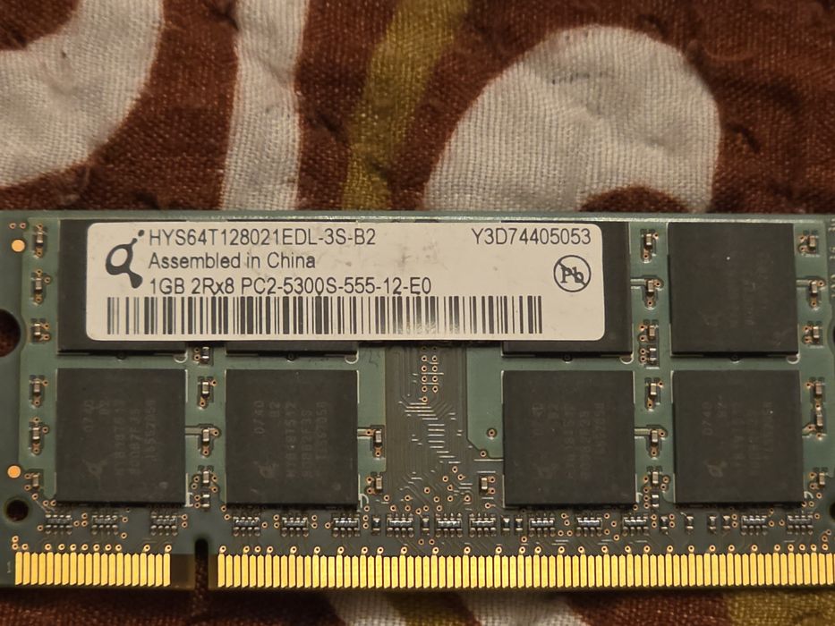 Пръчки рам за лаптоп и компютър