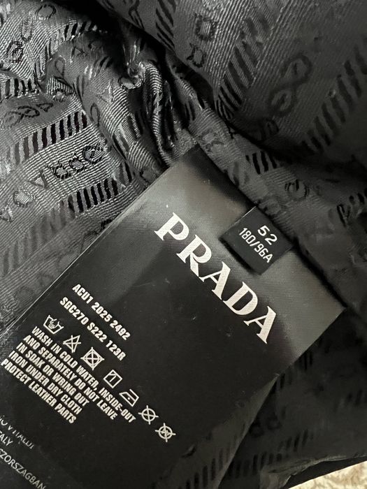 Kurtka Prada. Sifati zo’r. Erkaklar uchun