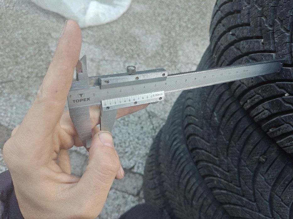 Продавам зимни гуми Firestone Winterhawk 4 215/55/R16