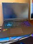 Laptop Gaming Asus ROG Ryzen 9 / RTX 4060 140W / 32GB / 17"