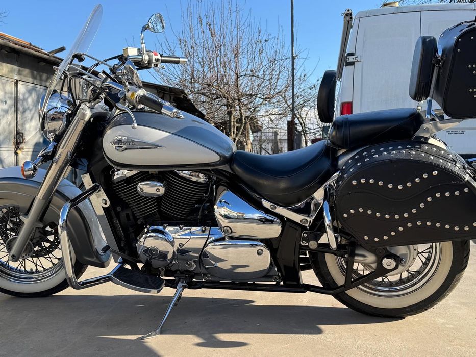 Vând suzuki intruder VL 800