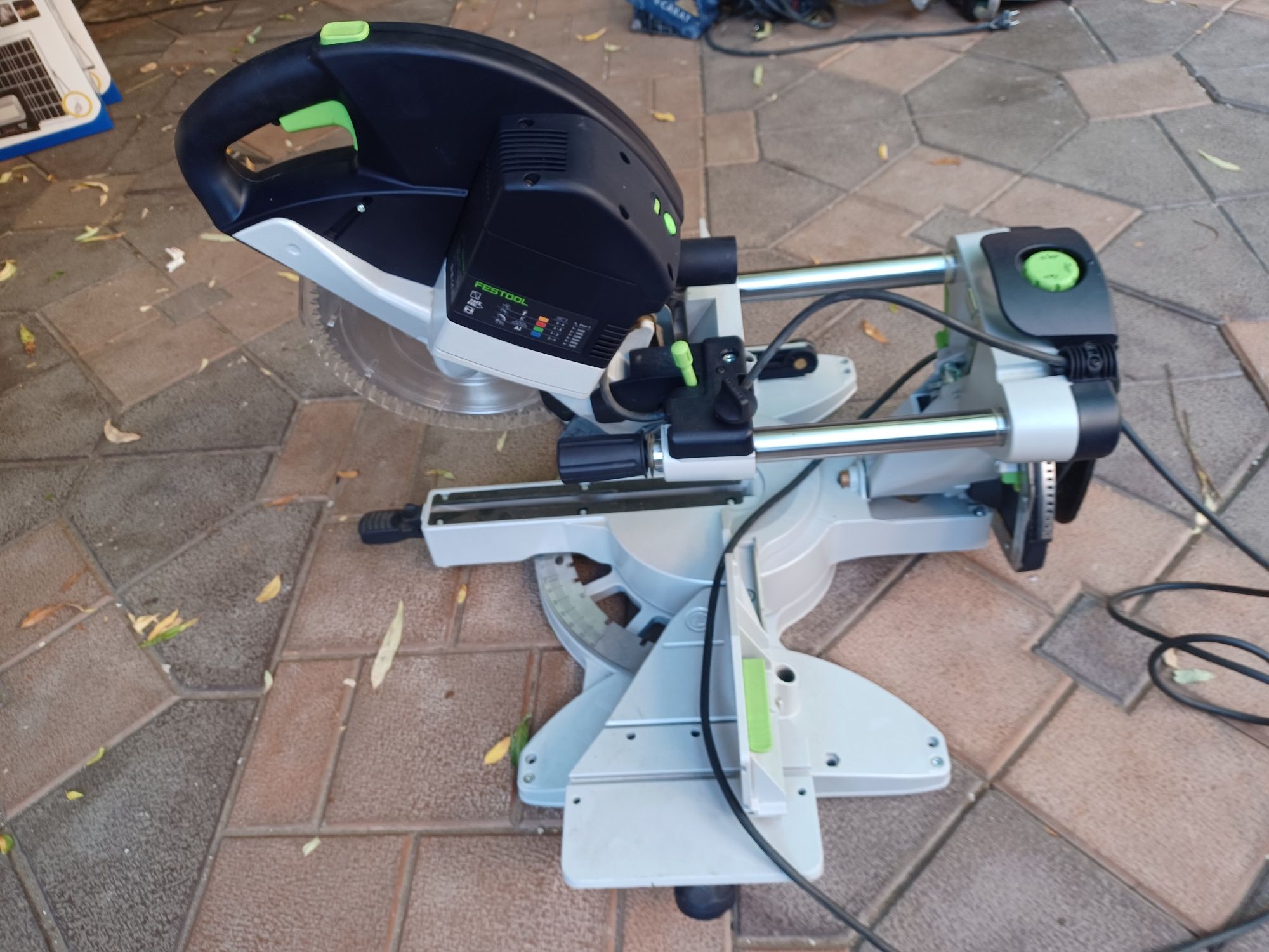 Circular cu taiere la unghi  FESTOOL  KS 120 EB NOU